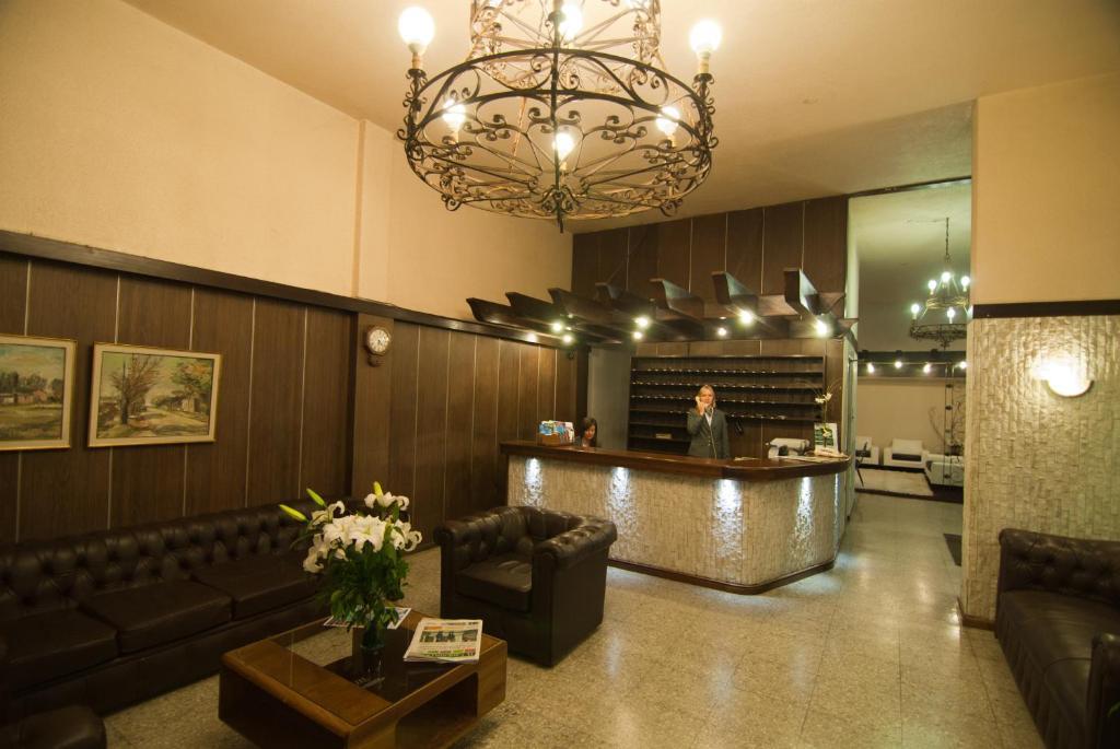 Hotel Los Cedros Салто Екстериор снимка