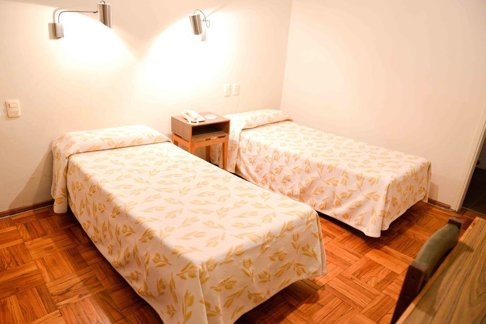 Hotel Los Cedros Салто Екстериор снимка